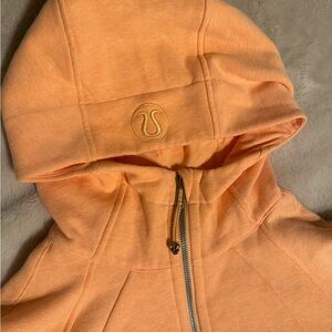 Lululemon Zip-Up Hoodie cropped